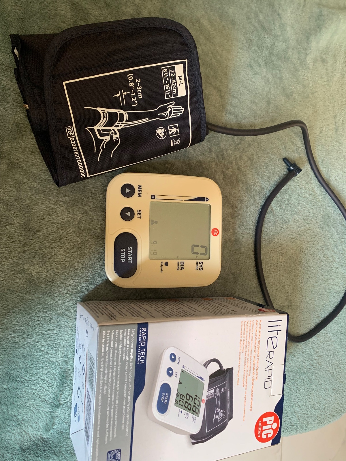 Automatic digital blood pressure monitor